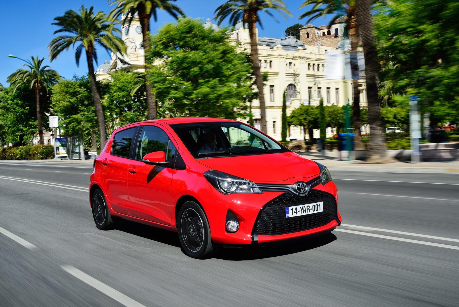 1920_2014_YARIS_STYLE_04 (1)